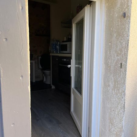 Petit Studio Le Pigeonnier A 5 Mn De Lourmarin Puyvert Εξωτερικό φωτογραφία