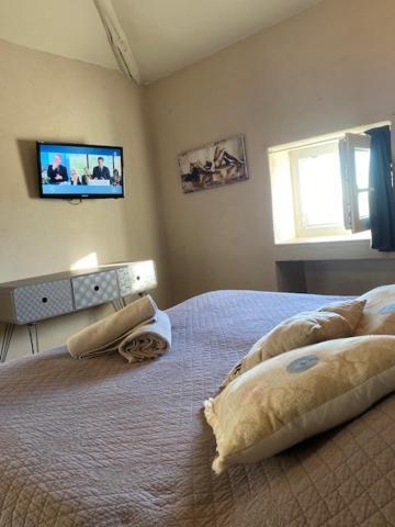 Petit Studio Le Pigeonnier A 5 Mn De Lourmarin Puyvert Εξωτερικό φωτογραφία